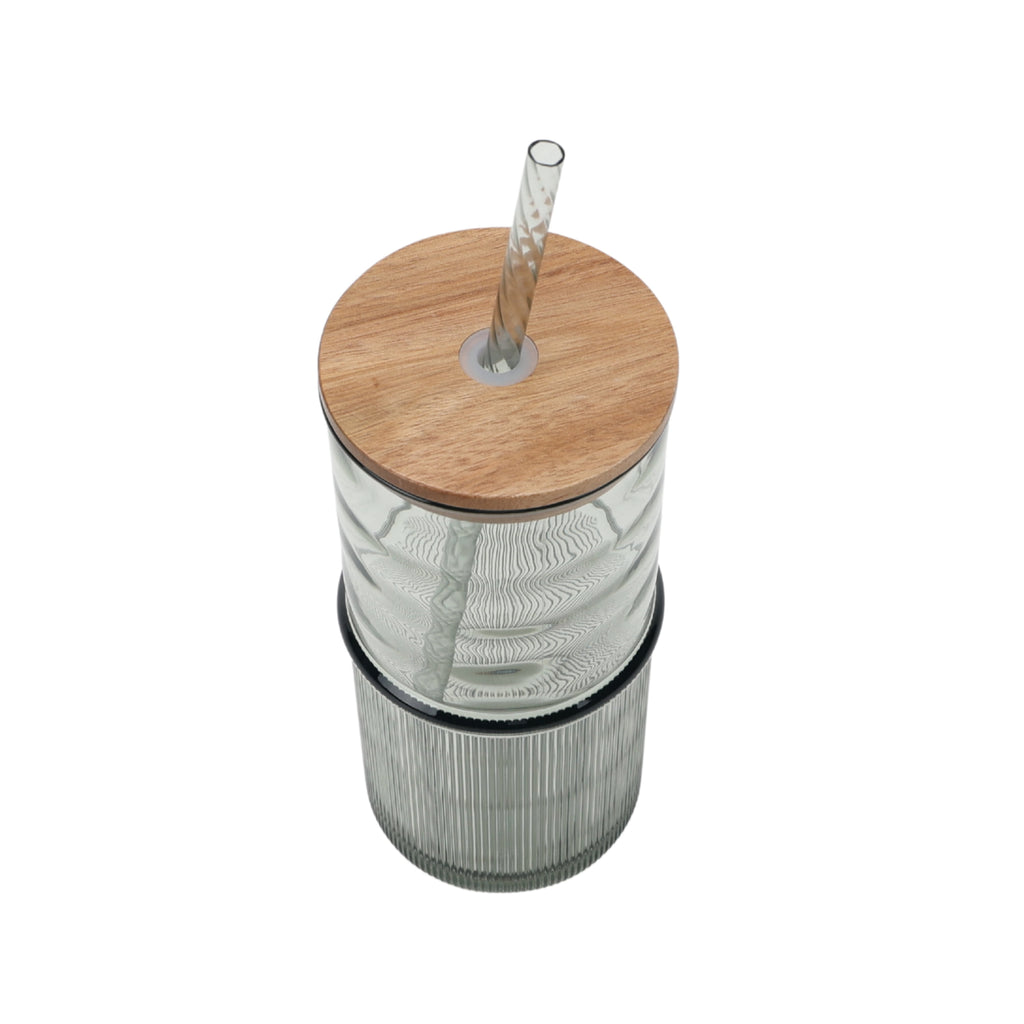 22-Ounce Green Ribbed Tritan Sipper Tumbler with Straw and Acacia Wood Lid - Image 3