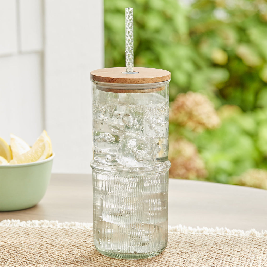 22-Ounce Green Ribbed Tritan Sipper Tumbler with Straw and Acacia Wood Lid - Image 2