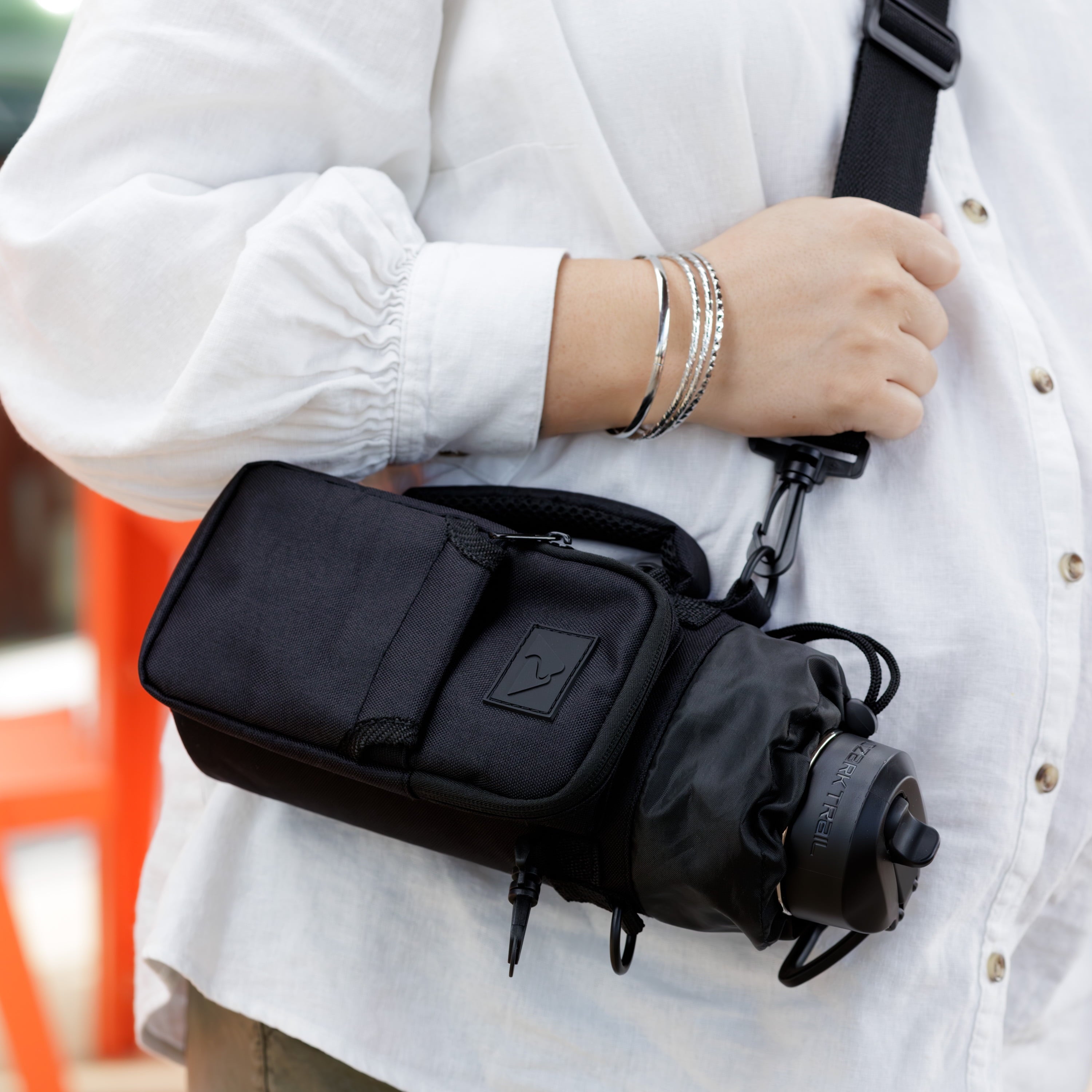 32-40 fl oz Water Bottle Sling with Shoulder Strap and Front Zipper Pocket, Black - Image 6